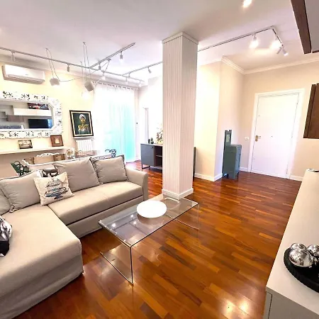 Comfort&relax Elegant Private Garage Foggia