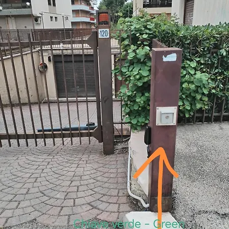 Comfort&relax Elegant Private Garage 'dimora Telesforo' * Foggia