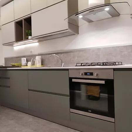 Apartament Comfort&relax Elegant Private Garage 'dimora Telesforo' *